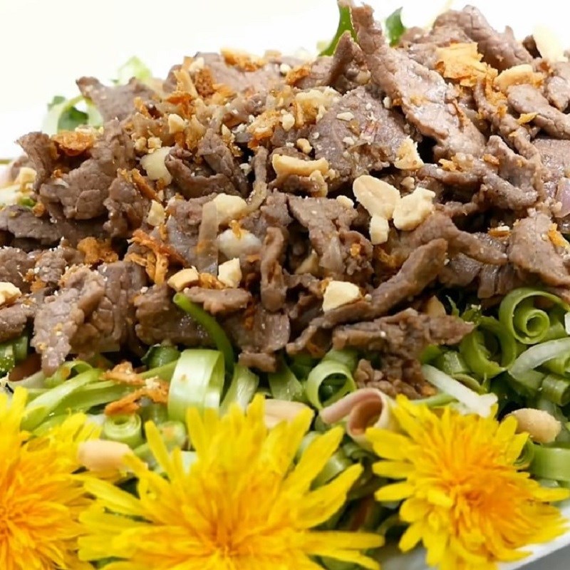 Bước 6 Thành phẩm Salad bồ công anh thịt bò