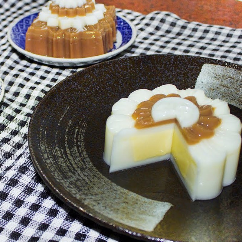 Bước 5 Thành phẩm Bánh Trung Thu rau câu socola nhân bánh flan