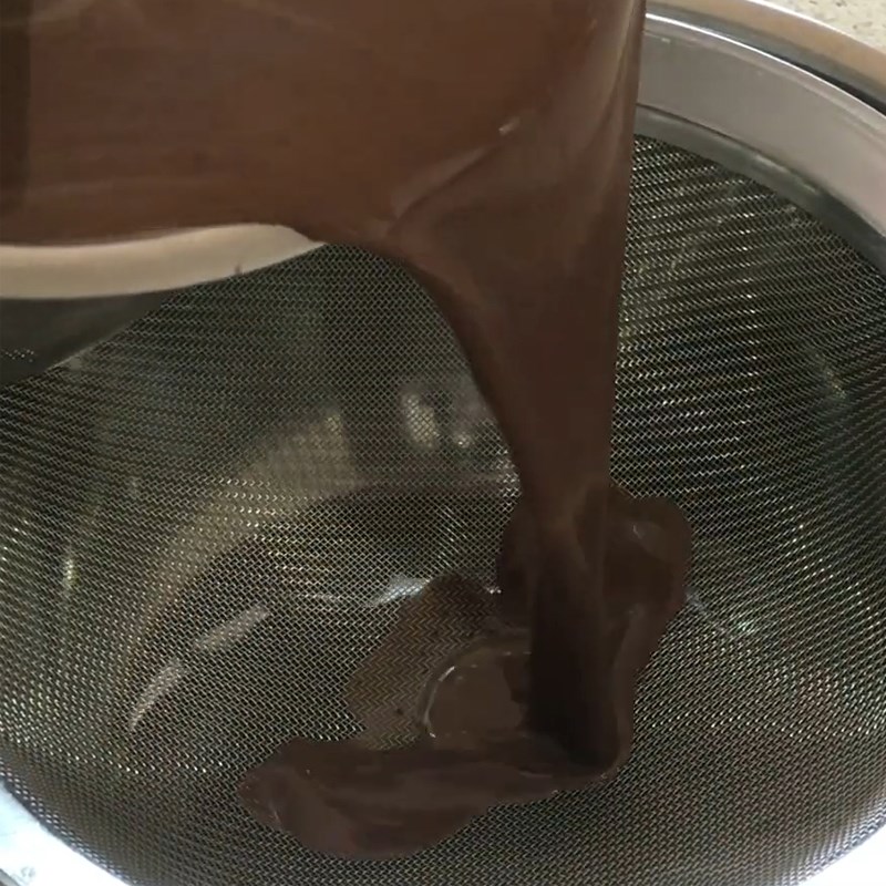 Bước 3 Trộn socola với hỗn hợp kem sữa Kem Ý gelato socola