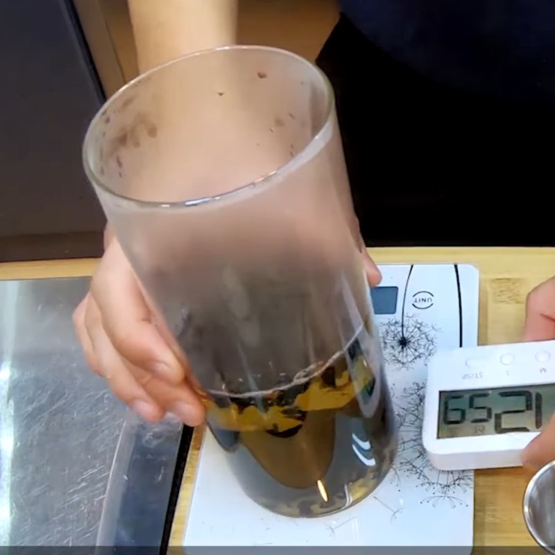 Bước 1 Ủ và lọc trà Trà sữa hokkaido