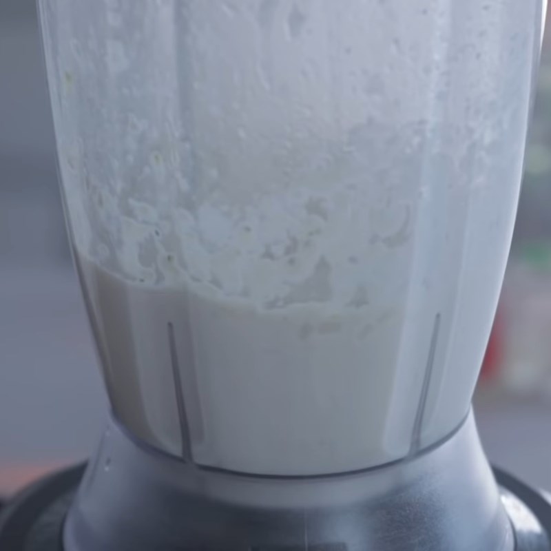 Bước 4 Xay nhuyễn thịt gà Súp kem ức gà xào