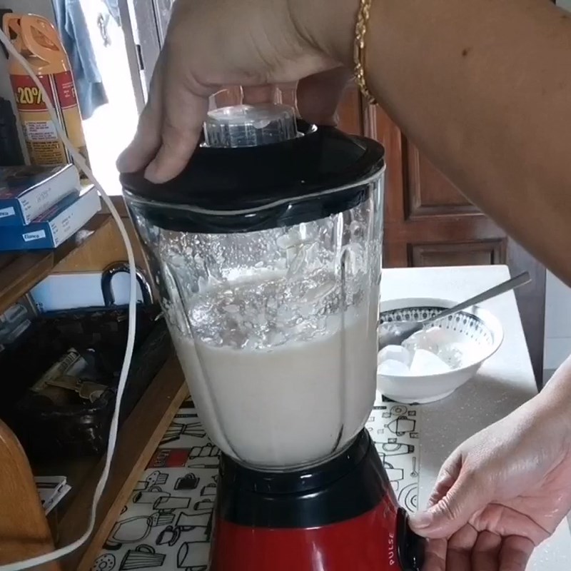 Bước 2 Xay sinh tố bưởi Sinh tố bưởi