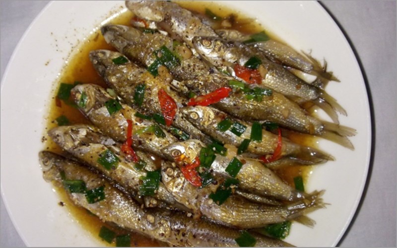 Cá linh kho mía