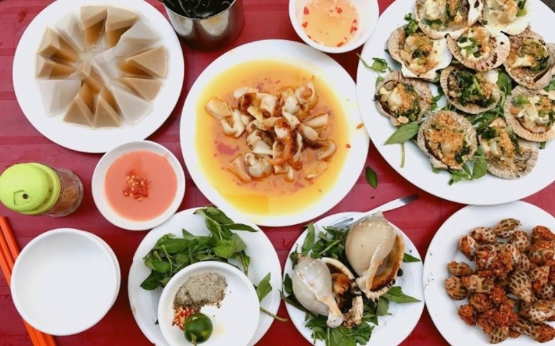 Món ăn tại Quán Ốc Loan (1)