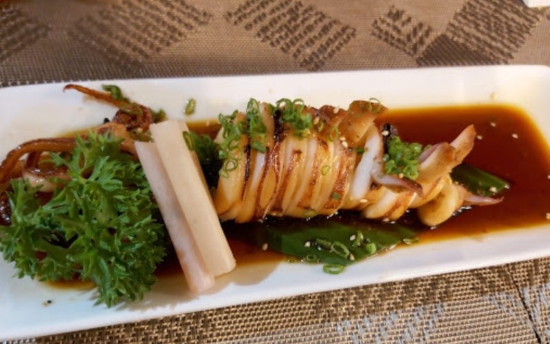Món ăn tại Nhà hàng Sushi To 