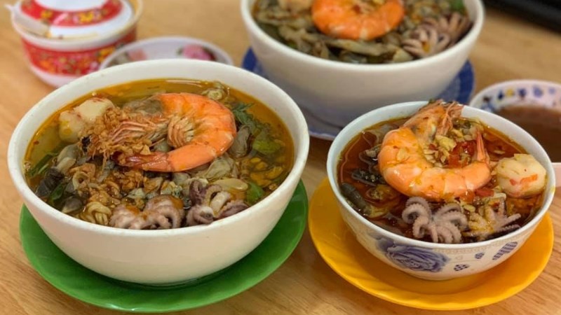 Quán Mì Ốc Hến Dì Lan 