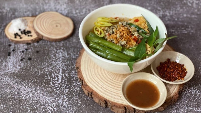 Quán Mì Ốc Hến Dì Lan 