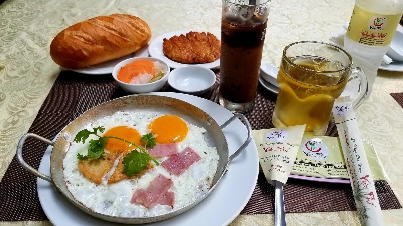 Nhà hàng Việt Phố 