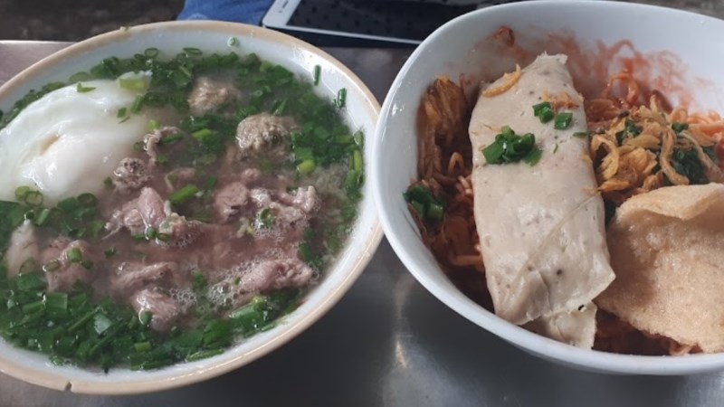 Quán Bún nước cô sáu 