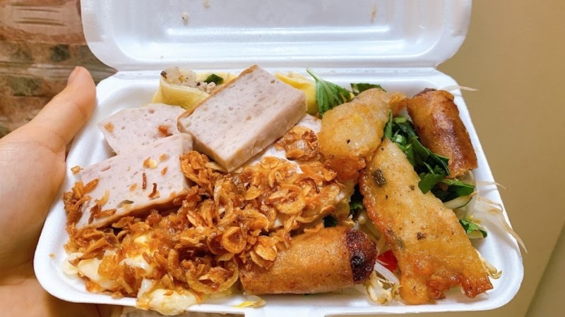 Quán Bánh Cuốn Nóng Hà 