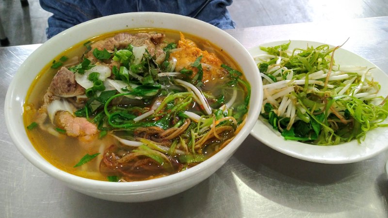 Quán Bún bò Huế Má Làm