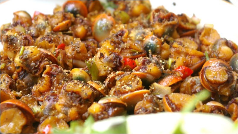 Ốc xà cừ xào sả ớt