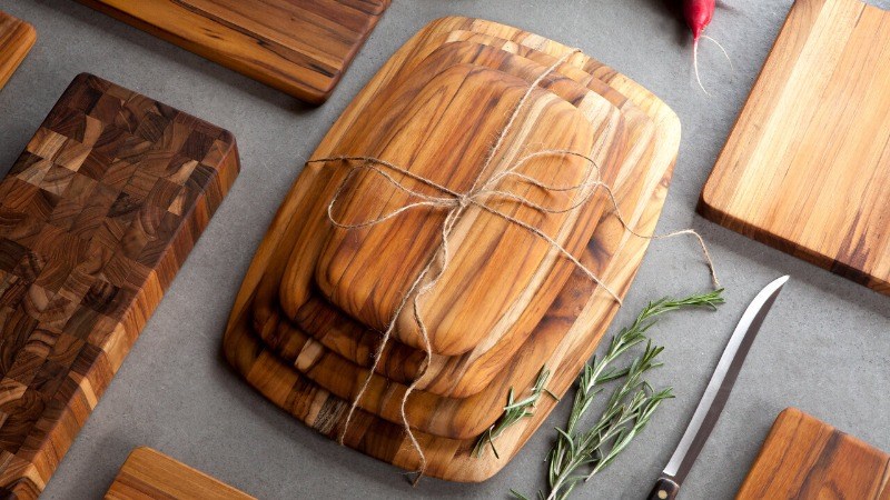 Lưu &yacute; đến chất liệu v&agrave; nguồn gốc của thớt