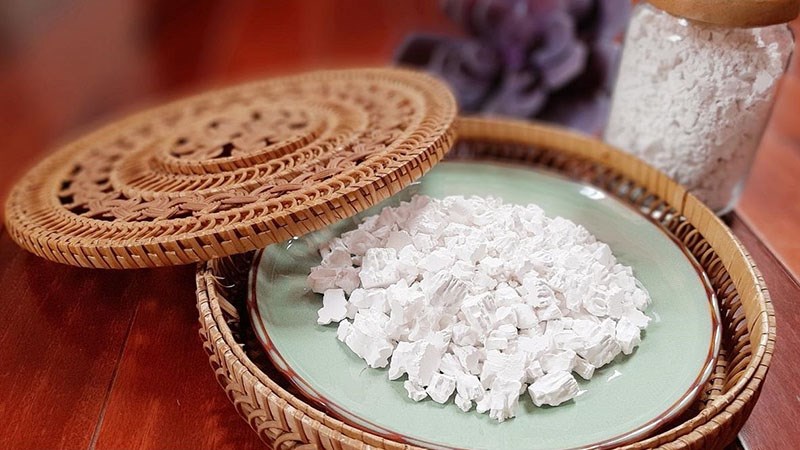 Ph&acirc;n biệt bột sắn d&acirc;y bằng vị gi&aacute;c