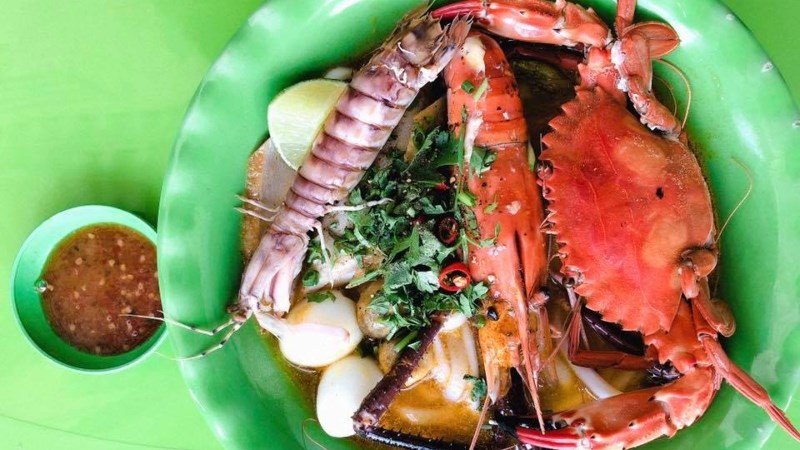 Bánh canh ghẹ hải sản
