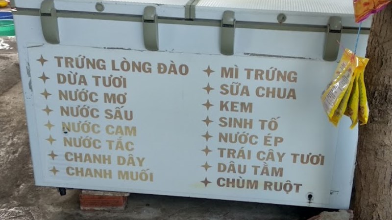 Quán Trứng Gà Lòng Đào Núi Lớn