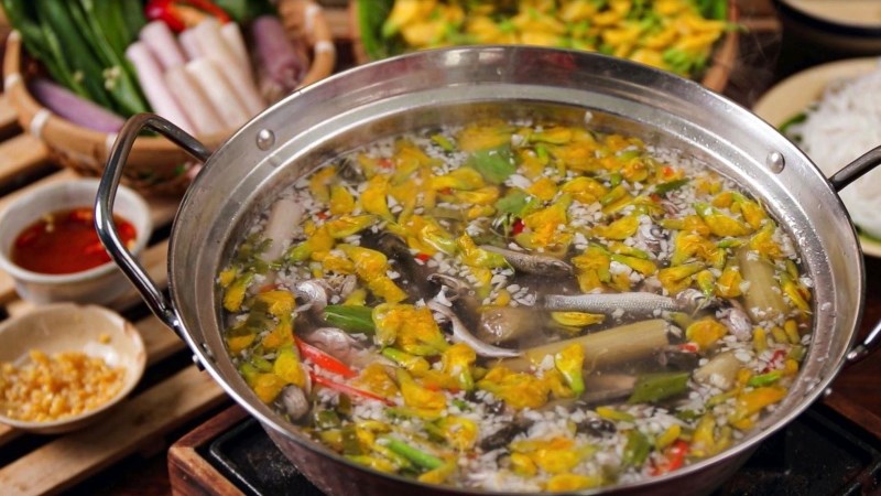 Lẩu cá linh bông điên điển