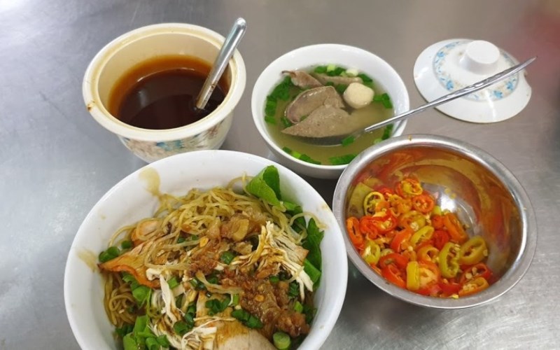 Món ăn tại Quán Mì Thiệu Ký 