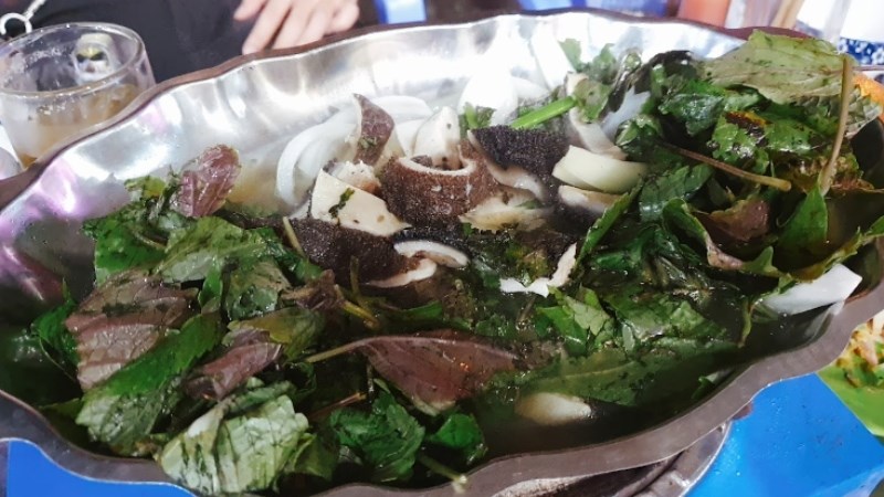 Quán Lẩu bò bê thui gia truyền 123 