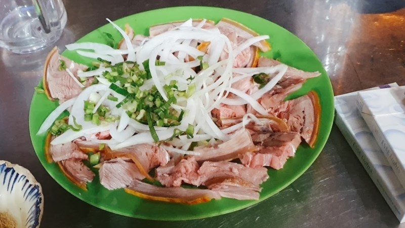 Quán Lẩu bò bê thui gia truyền 123