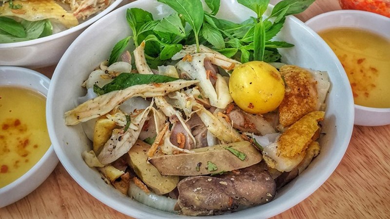 Bánh ướt lòng gà