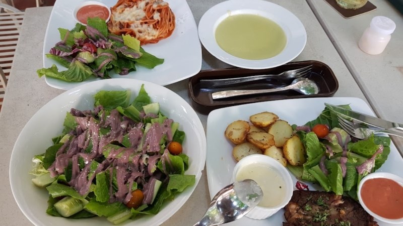 Nhà hàng Bonjour Resto' 