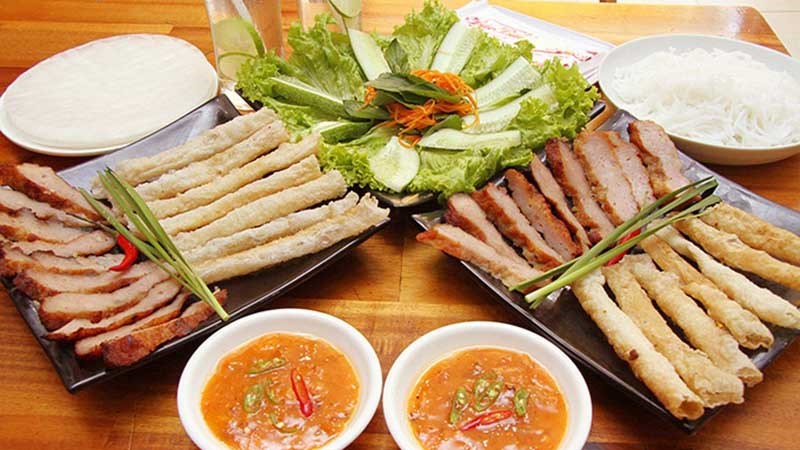 Bún thịt nướng, nem nướng Pleiku