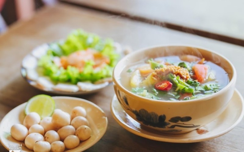 Món ăn tại Nhà hàng Bụi Garden 