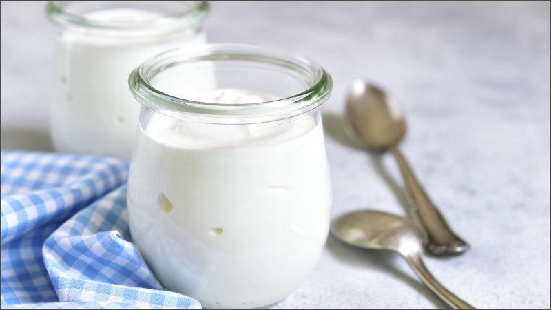 Khuấy sữa chua kh&ocirc;ng đều