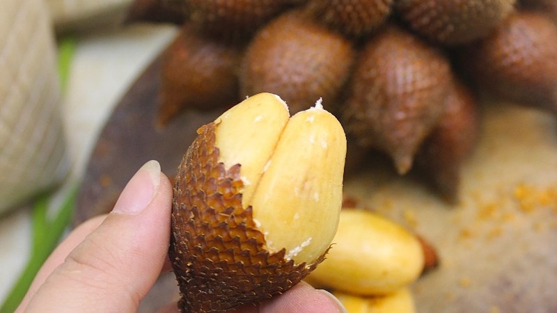 Trái mây Thái (salak)