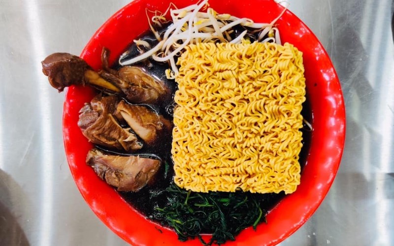 Quán Mỳ Gà Tần Hàng Bồ