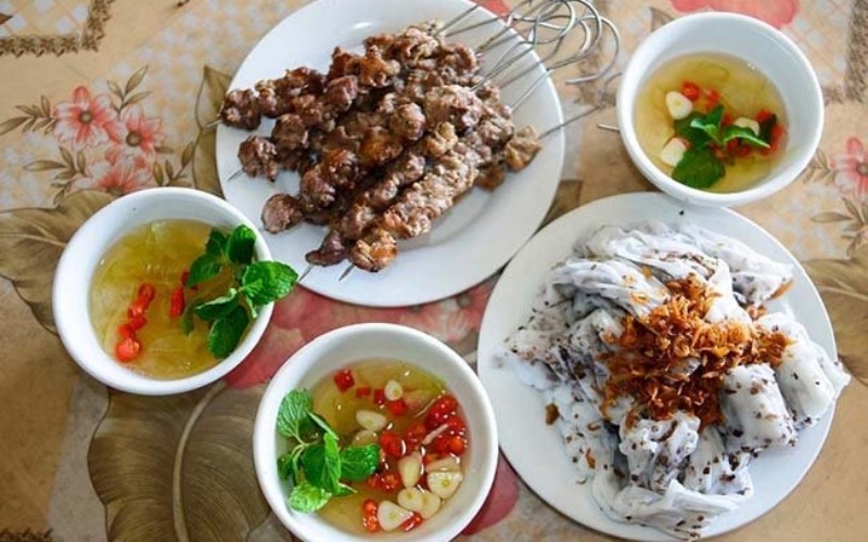 Bánh cuốn nóng