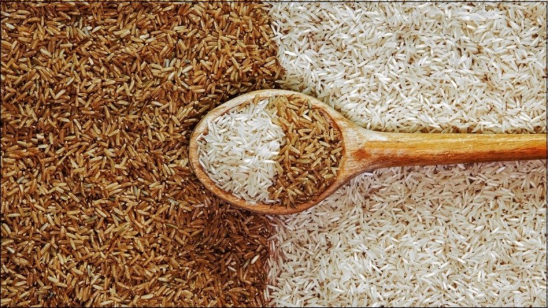 So sánh gạo lứt và gạo trắng? Gạo nào tốt hơn?