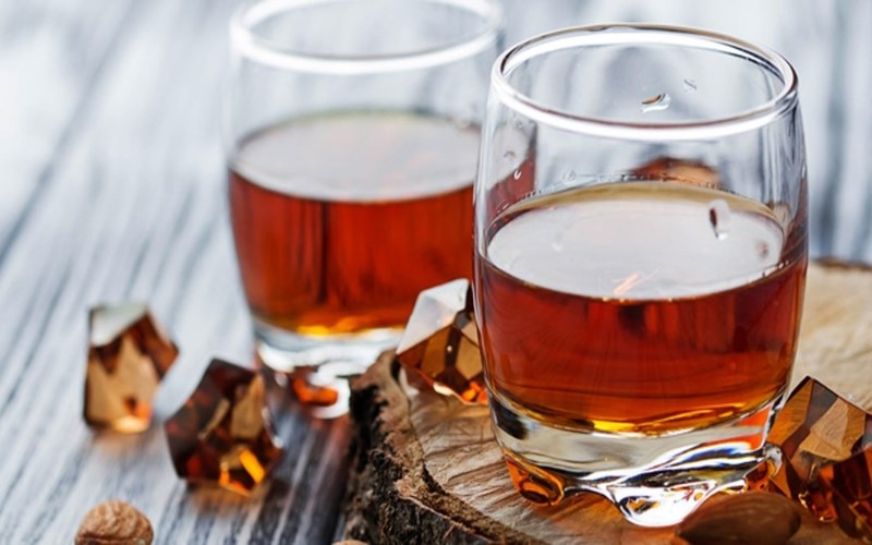 Rượu Amaretto