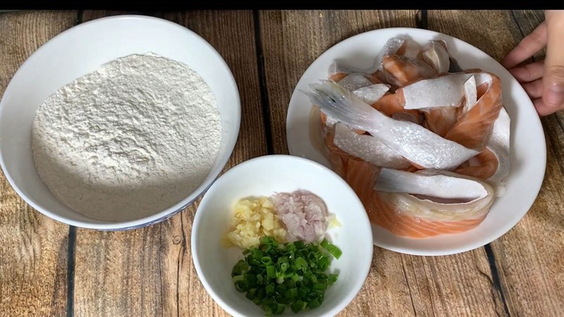 Nguyên liệu món ăn lườn cá hồi chiên nước mắm