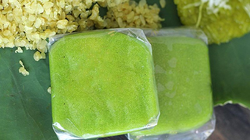 Bánh cốm Hà Nội
