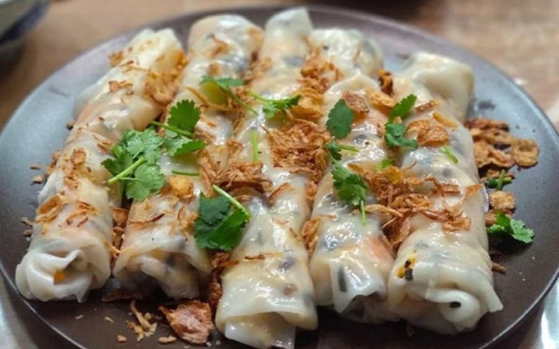 Bánh cuốn trứng