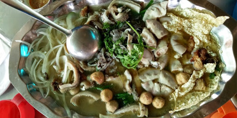 Quán Lẩu bò Phú Gia