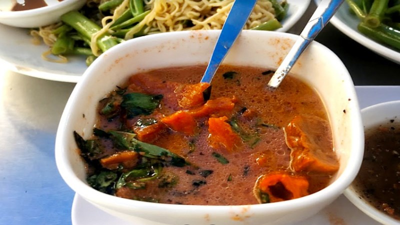 Phá lấu
