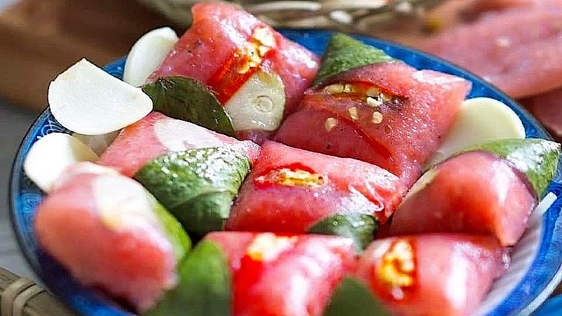 Nem chua Lai Vung