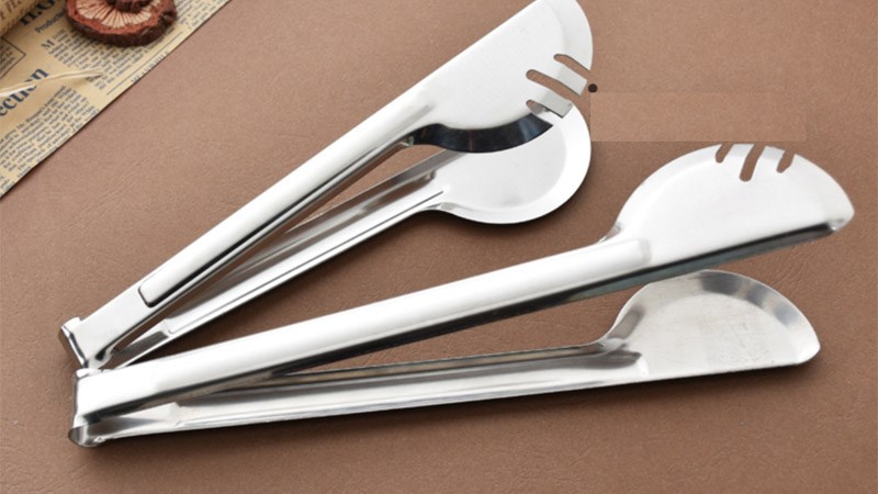 Dụng cụ gắp thức ăn