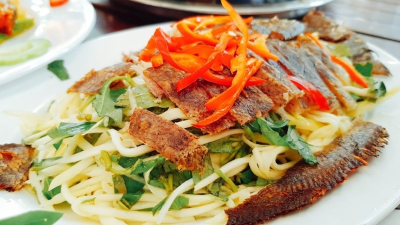 Nhà hàng Bên Sông 