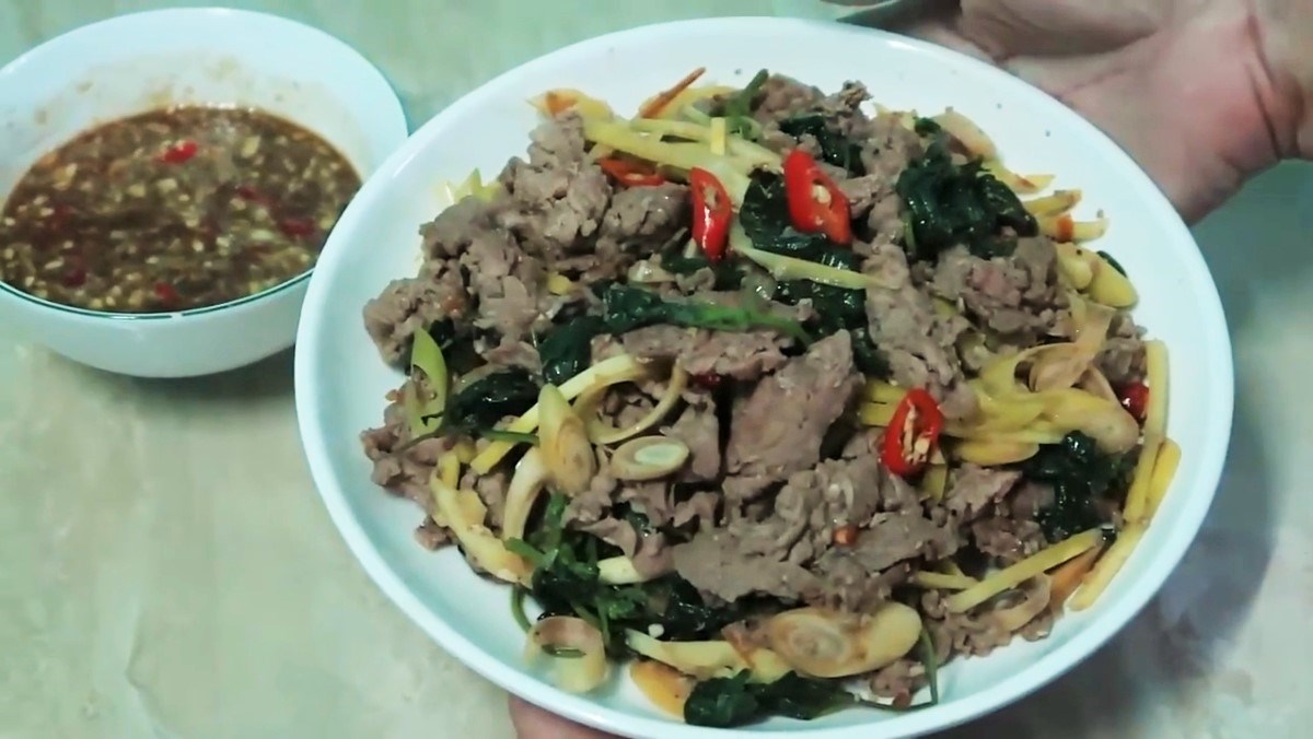 Bò hấp tía tô