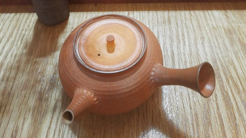 Ấm Iga Yaki