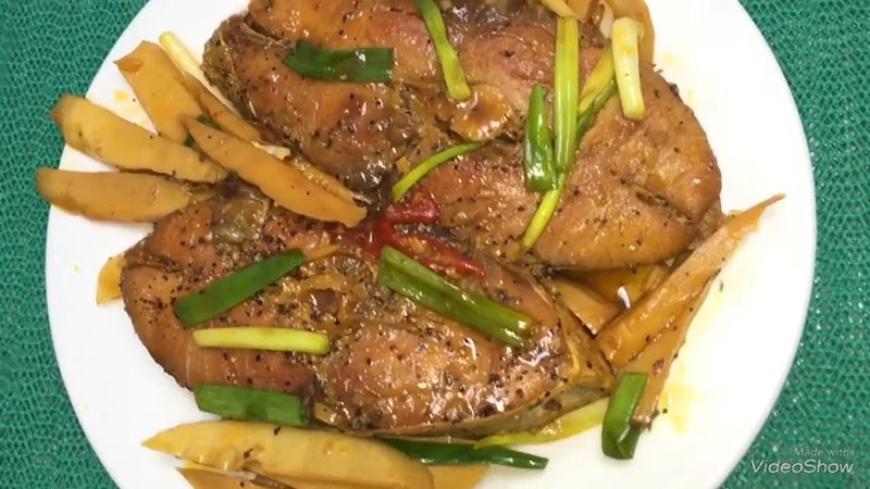 Cá thu kho măng