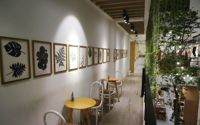 Tiệm bánh Wonderlust Cafe & Bakery