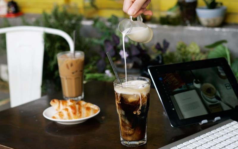 Thức uống tại quán She Cafe