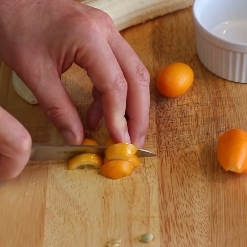 Bước 1 Sơ chế nguyên liệu Sinh tố tắc (quất)