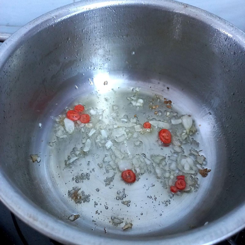 Bước 3 Nấu canh Cá bạc má nấu ngót (công thức được chia sẻ từ người dùng)