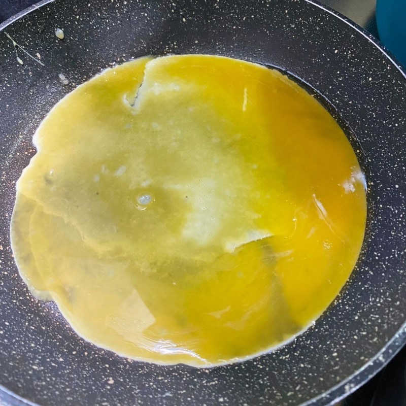 Bước 6 Cuộn trứng với kimbap Kimbap kim chi